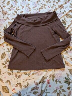 Off-the-Shoulder Long Sleeve Sweater - Brown